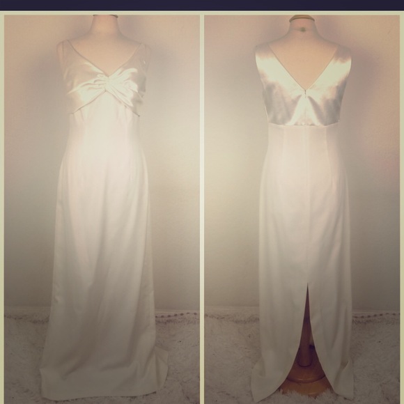 Watters and Watters Dresses & Skirts - Watters and Watters wedding dress in Ivory size 14